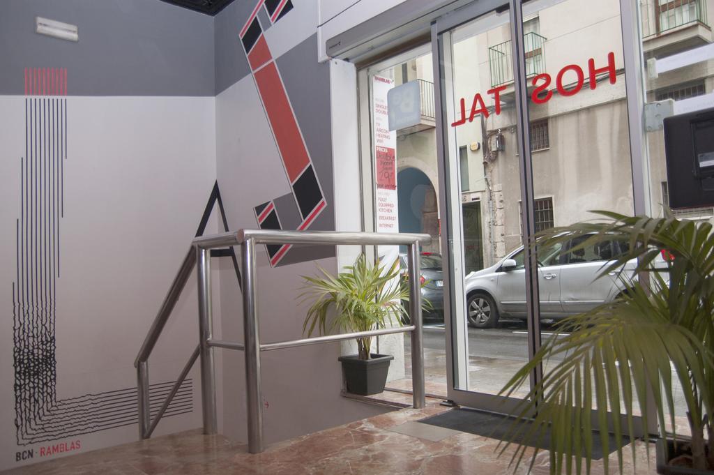 Be Ramblas Guest House Barcelona Bagian luar foto
