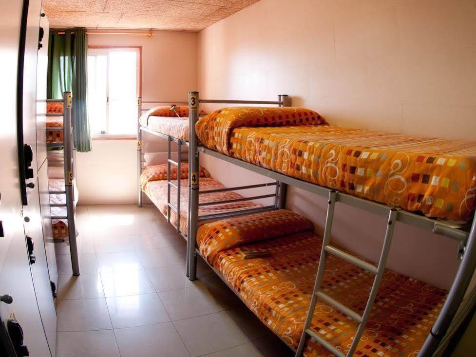 Be Ramblas Guest House Barcelona Bagian luar foto